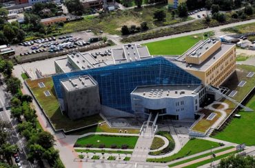 Poznan-Tıp-Bilimleri-Üniversitesi-1
